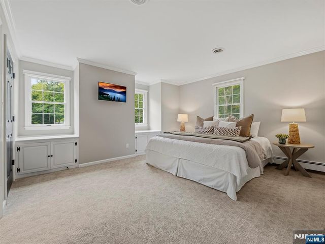 22 Millstream Road, Upper Saddle River, NJ 07458