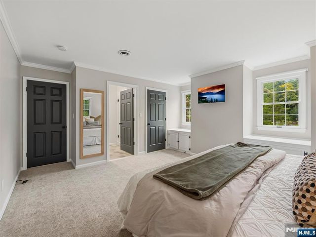 22 Millstream Road, Upper Saddle River, NJ 07458