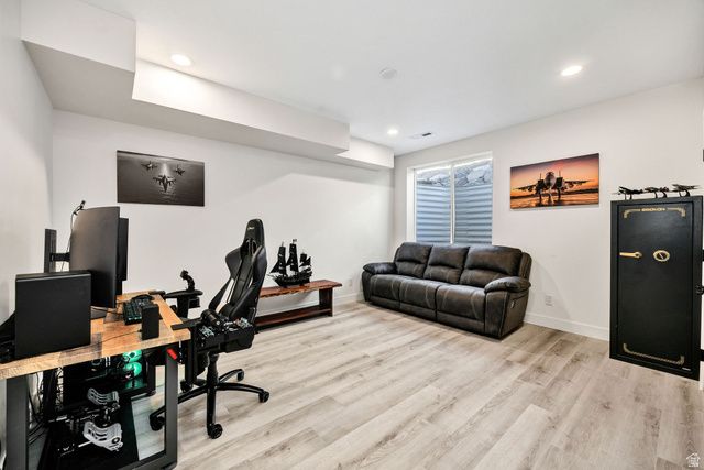 94 S 950 E, Hyde Park, UT 84318