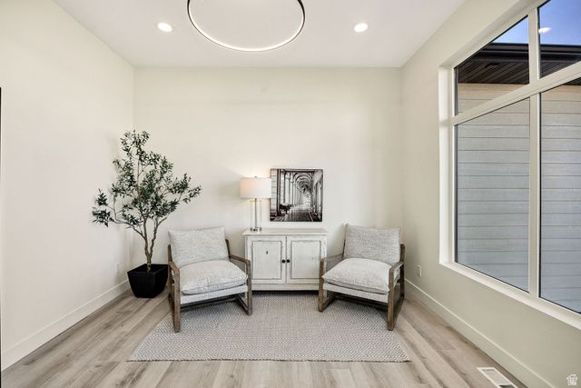 94 S 950 E, Hyde Park, UT 84318