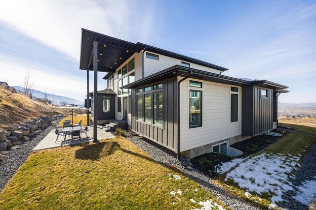 94 S 950 E, Hyde Park, UT 84318