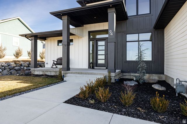 94 S 950 E, Hyde Park, UT 84318