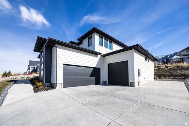 94 S 950 E, Hyde Park, UT 84318