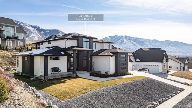 94 S 950 E, Hyde Park, UT 84318
