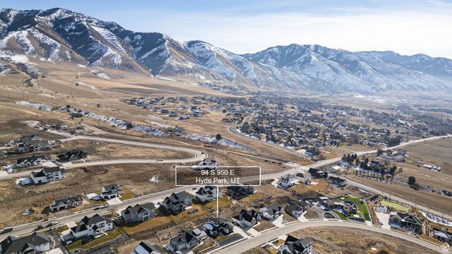 94 S 950 E, Hyde Park, UT 84318