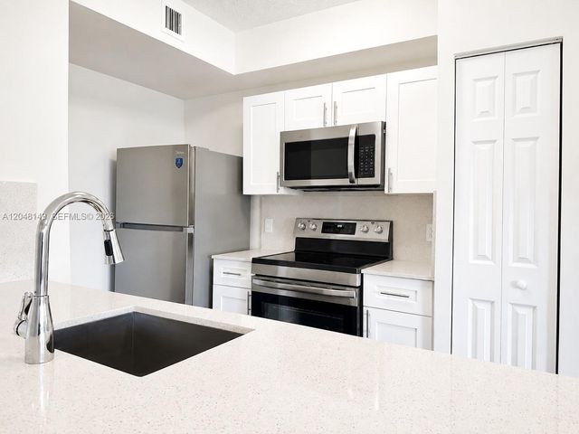 2452 Centergate Drive 102, Miramar, FL 33025