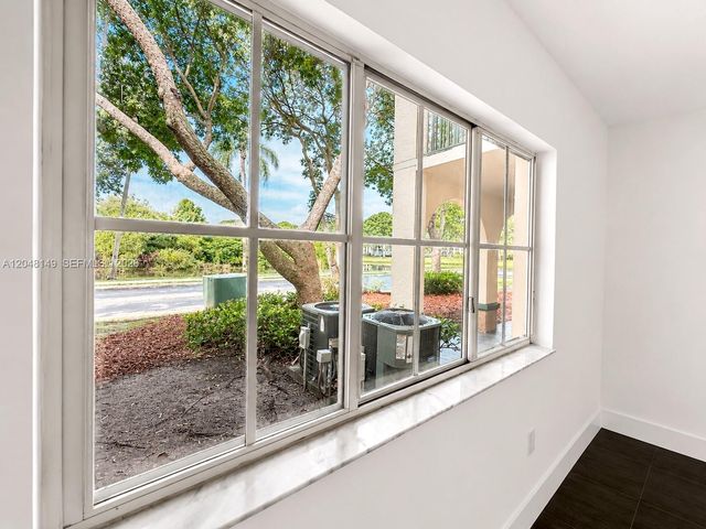 2452 Centergate Drive 102, Miramar, FL 33025
