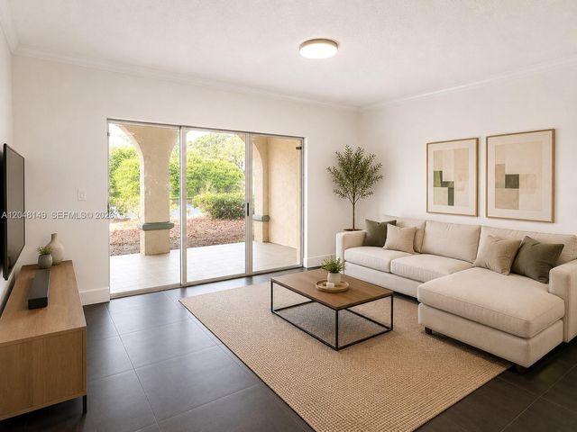 2452 Centergate Drive 102, Miramar, FL 33025