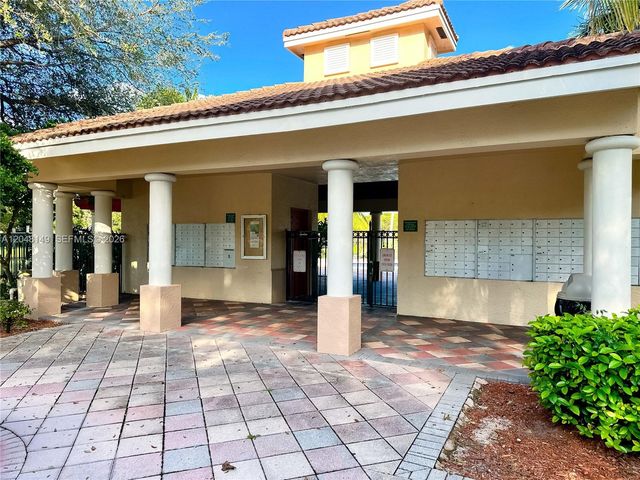 2452 Centergate Drive 102, Miramar, FL 33025