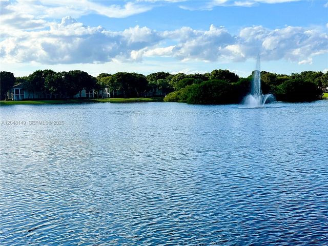 2452 Centergate Drive 102, Miramar, FL 33025