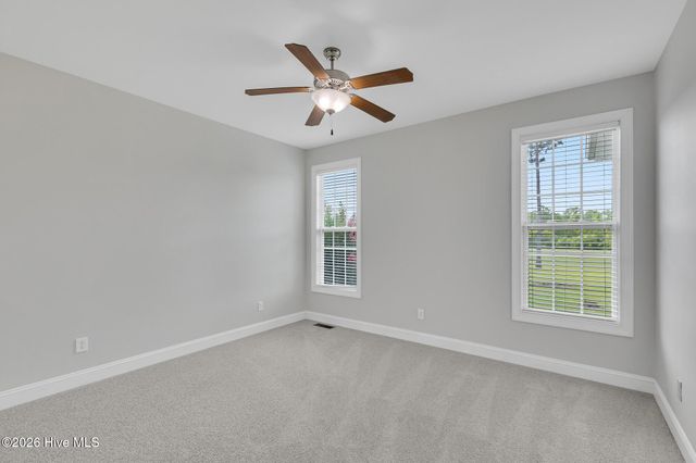 417 Meadowland Circle, Maple Hill, NC 28454