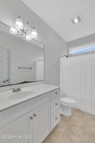 417 Meadowland Circle, Maple Hill, NC 28454