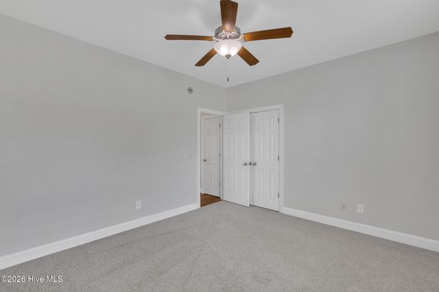 417 Meadowland Circle, Maple Hill, NC 28454