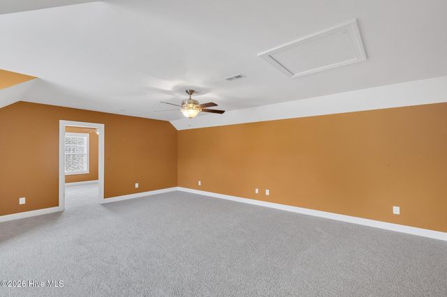 417 Meadowland Circle, Maple Hill, NC 28454