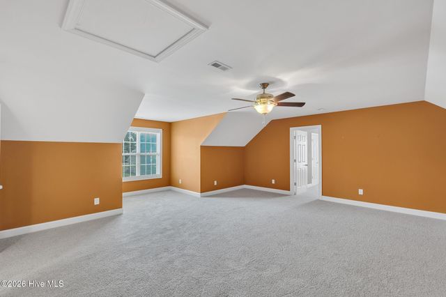 417 Meadowland Circle, Maple Hill, NC 28454