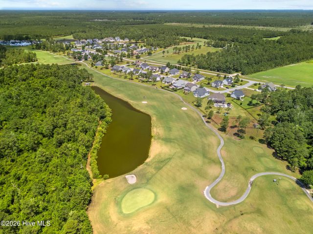 417 Meadowland Circle, Maple Hill, NC 28454