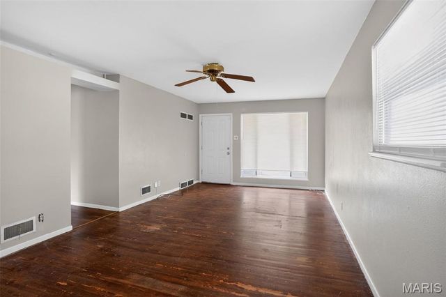 10718 Glen Garry Road, St Louis, MO 63137