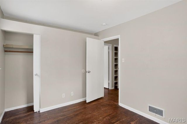 10718 Glen Garry Road, St Louis, MO 63137