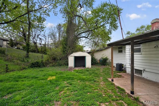 10718 Glen Garry Road, St Louis, MO 63137