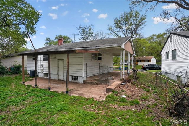 10718 Glen Garry Road, St Louis, MO 63137