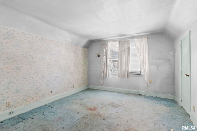 2161 S 10TH Street, Springfield, IL 62703