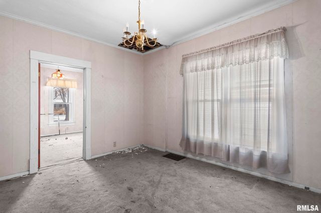 2161 S 10TH Street, Springfield, IL 62703