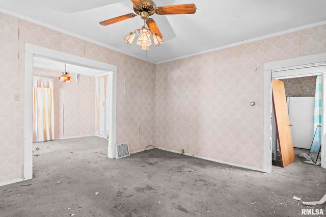 2161 S 10TH Street, Springfield, IL 62703