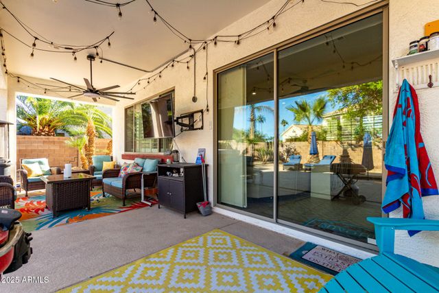 6233 S ROCHESTER Drive, Gilbert, AZ 85298
