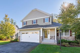 2 Renaissance Circle, Salem, NH 03079