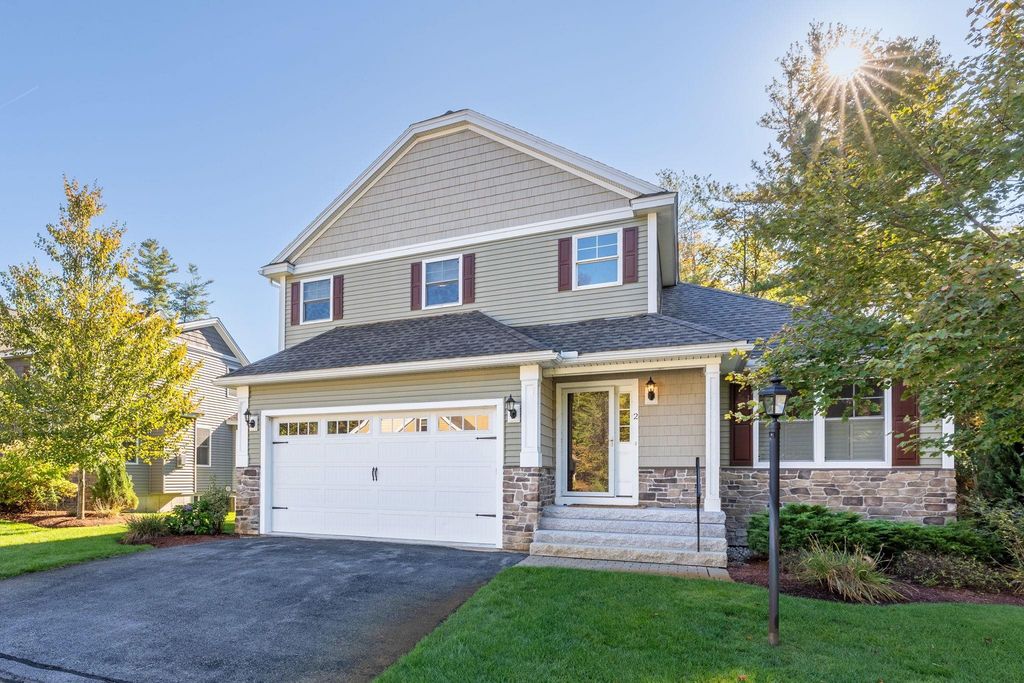 2 Renaissance Circle, Salem, NH 03079