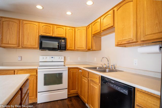 3096 Pillon Road, Dalton Twp, MI 49445