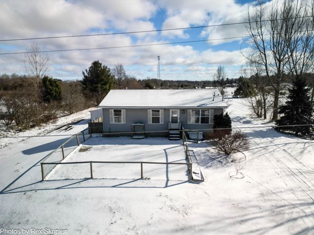 3096 Pillon Road, Dalton Twp, MI 49445