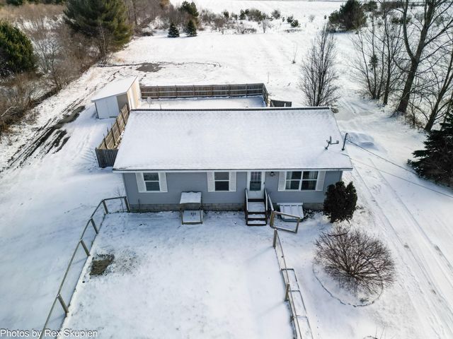 3096 Pillon Road, Dalton Twp, MI 49445