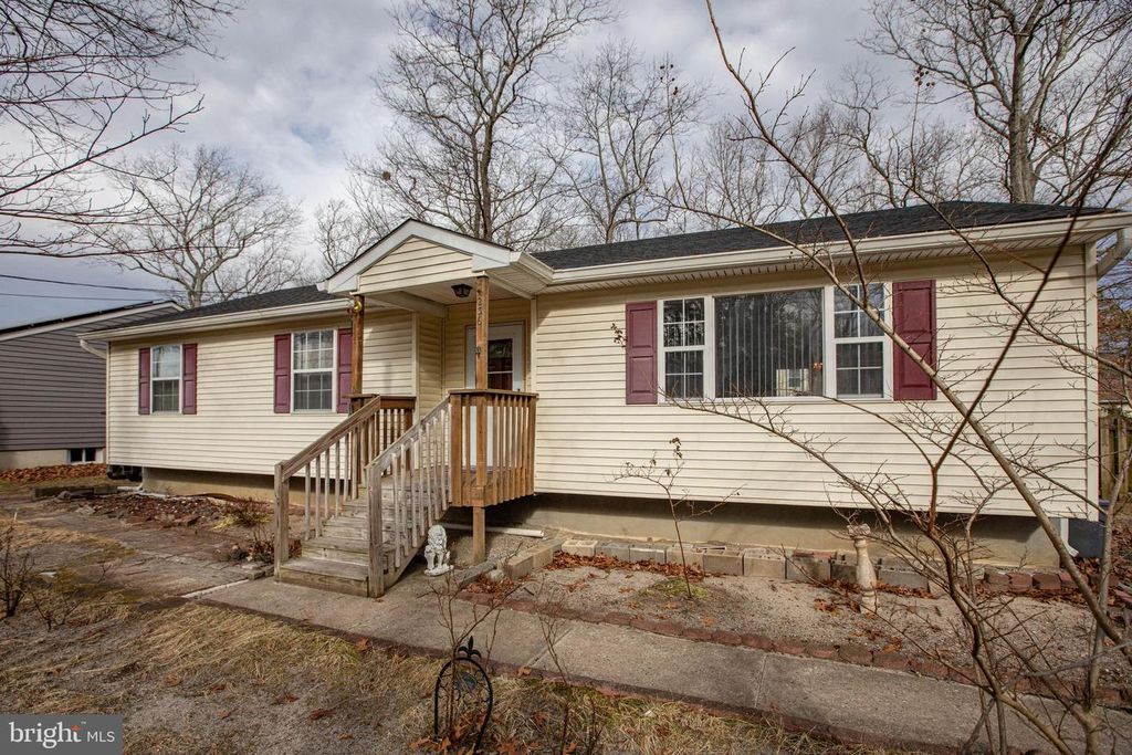 236 SASSAFRAS ST, Browns Mills, NJ 08015