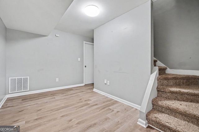 3364 Hollyridge Trail SW, Marietta, GA 30008