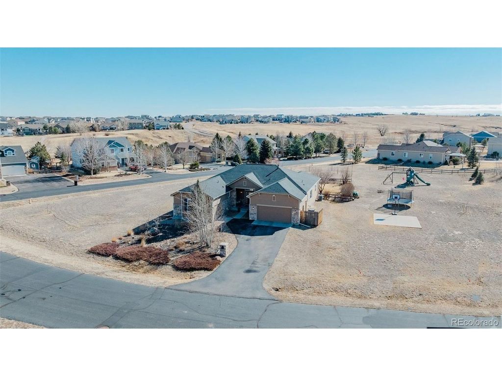 5250 La Costa Cir, Elizabeth, CO 80107