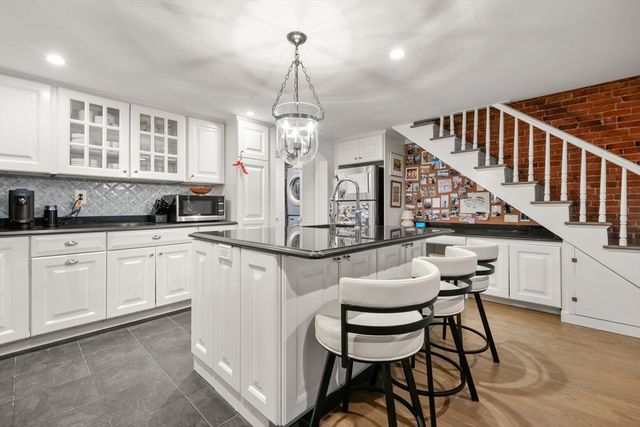 96 Appleton 1, Boston, MA 02116