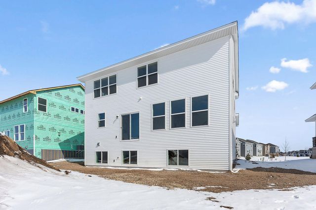 2447 Tyrone Drive, Shakopee, MN 55379