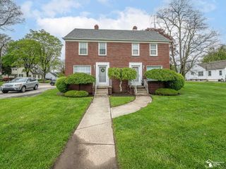 1049/1057 N Monroe Street, Monroe, MI 48162