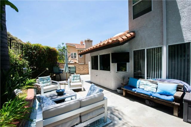 28722 Darrow, Saugus, CA 91390