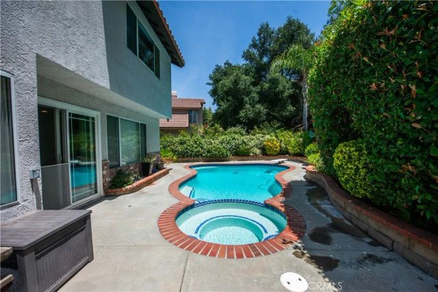 28722 Darrow, Saugus, CA 91390