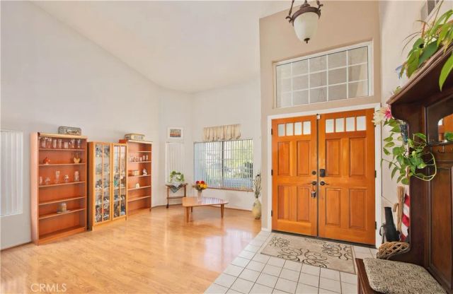 28722 Darrow, Saugus, CA 91390