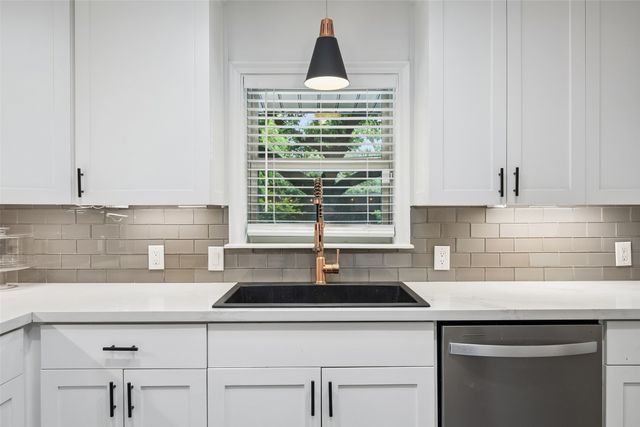 4013 Valley Ridge Road, Dallas, TX 75220