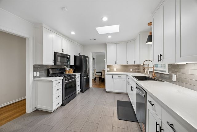 4013 Valley Ridge Road, Dallas, TX 75220