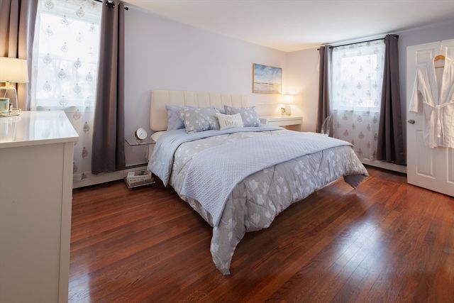 10 Bellwood Way, Framingham, MA 01701