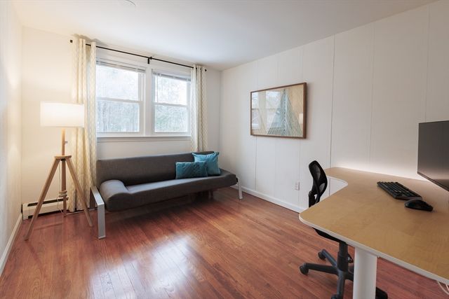 10 Bellwood Way, Framingham, MA 01701