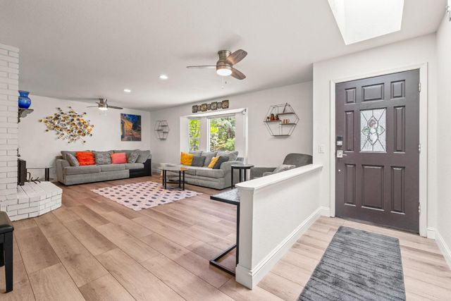 23748 Maple Ct, Lake Of The Pines, CA 95602