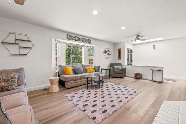 23748 Maple Ct, Lake Of The Pines, CA 95602