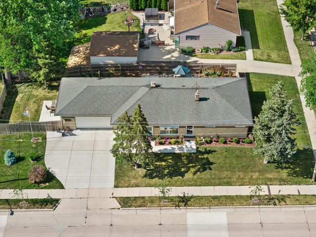 9804 W Dakota STREET, West Allis, WI 53227