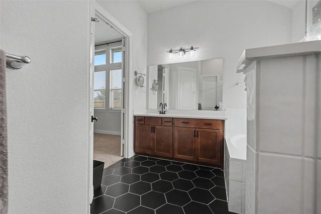 121 Sunray Creek Drive, Katy, TX 77493